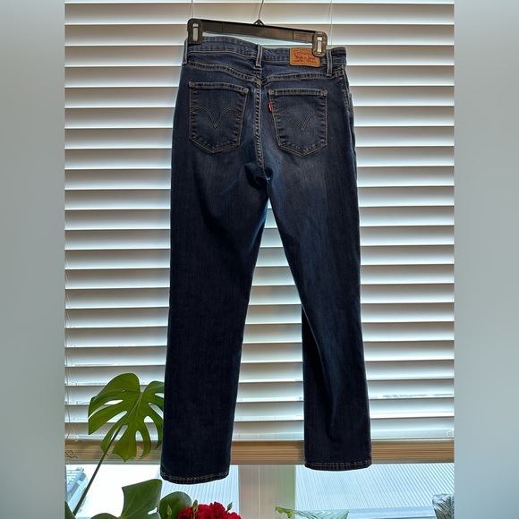 Levi’s Mid Rise Skinny Jeans - Picture 4 of 11